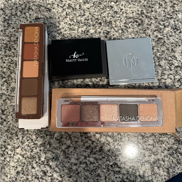 Various Eye Shadow Palettes - Picture 2 of 2